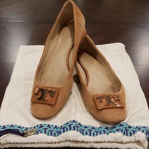 Tory Burch GIGI Suede Pumps - Tan, 8.5